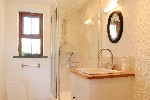 Bathroom Cottage 2